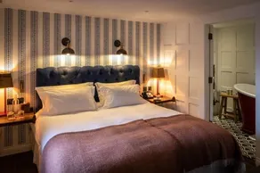 Cotswold Plough Hotel & Restaurant - Image 3