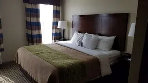 Comfort Inn - Image 4