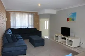 Retreat on Surf Beach - Image 4