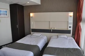 Hotel West - Image 4