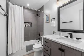 Central 2 br City Sanctuary Commuter friendly - Image 5