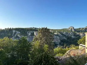 Maison tendance avec jardin, centre village, Alpilles, familles - Image 5