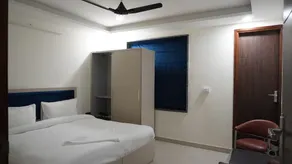 The Palm Studio - Image 4