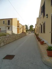 Vista Cofano - Image 2