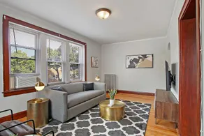 Prime 1BR Apt - Cullom F2 - Image 5