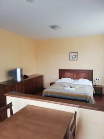 Triasz Aparthotel - Image 5