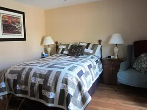 Twin Pines Bed & Breakfast - Image 2