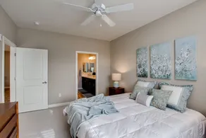 Gorgeous Condo Large Resort Pool & Mountain Views Book Asap 30 Night Min by Redawning - Image 5