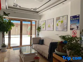 Qujing Neighbor Youshe Theme Hotel - Image 4
