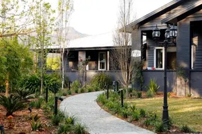 Romanz In The Valley - Image 2