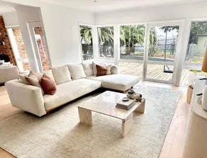 Mornington Peninsula Stay with Pool & Table Tennis - Image 4
