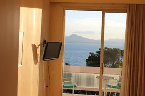 Park Hotel Loutraki - Image 2