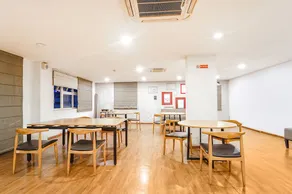 OYO Townhouse 611 Welcome Inn - Image 4
