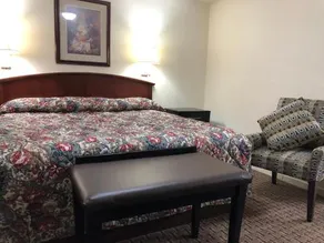 Travelers Inn Motel - Image 4