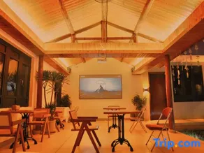 Riverside Villa - Image 4
