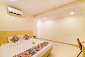 Fabhotel Vinflora Banjara Hills - Image 2