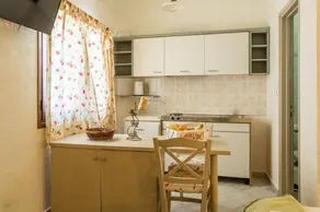 Niriides Apartments - Image 5