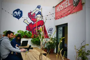 Oasis Backpackers Hostel Sevilla - Image 4