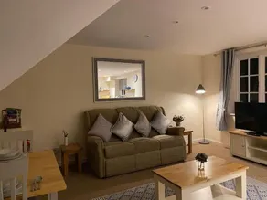 Beautiful 1 Bed Apartment in the Heart of Ludlow - Image 2