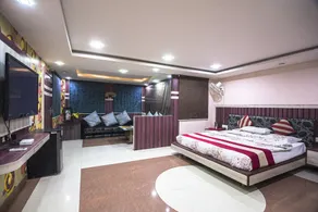 Hotel Shree Vinayak Palace by Oyo Rooms - Image 3