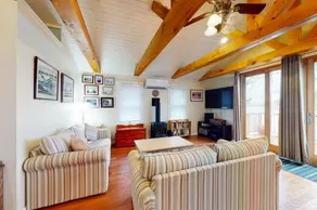 Harrington Cove Cottage - Image 2
