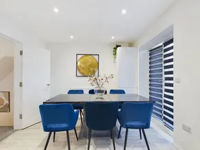 Cosy and Luxurious House for 10 Guests in Darwen - Image 4