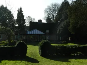 Lord Mayor's Cottage - Image 2