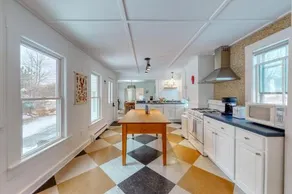 Thisgood Meadows Apartment 4 - Image 3