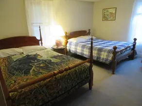 Fishing Creek Lodge Bed & Breakfast - Image 5