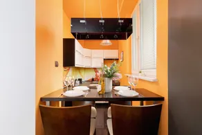Modern 1 Bedroom Apartment by Renters - Image 2