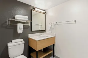 Spark By Hilton Fountain Hills Scottsdale - Image 3