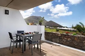 La Orilla del VolcÃ¡n - Image 1