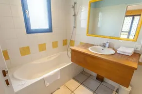Auberge Du Golf - Image 3