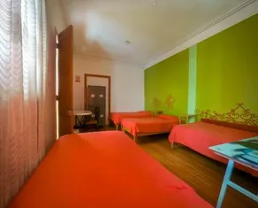 Mercaderes Backpackers - Image 2