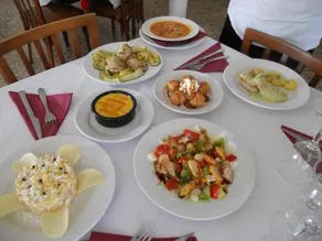 Hostal Restaurante Esteras - Image 4