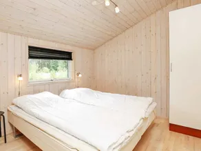 8 Person Holiday Home in Hals - Image 4
