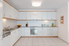Beachfront Modern Apartment - Image 2
