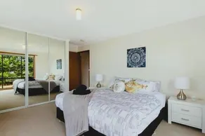 Spacious Modern Home Outstanding Views sleeps 9 - Image 5