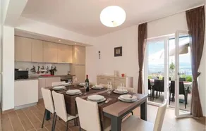 3 Bedroom Accommodation In Postira Skrip - Image 4