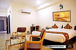 Hotel Raisina Hill - Image 2