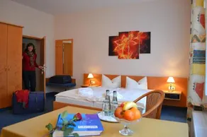 Hotel-Pension Vier Jahreszeiten - Image 4