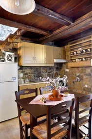 Monastiraki Traditional Guest House - Image 4
