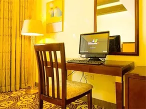 Dancing Ray Hotel - Foshan - Image 2