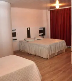 Schafer Hotel - Image 2