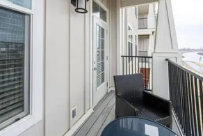 Cozy 2-Bedroom, Whitestown - Image 2