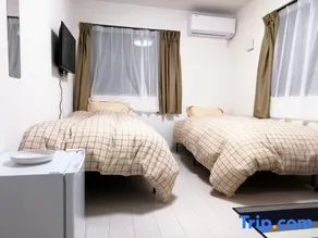 WZRE House (Entire only) - Image 3