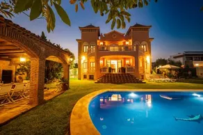 Villa Montecarlo - Image 2
