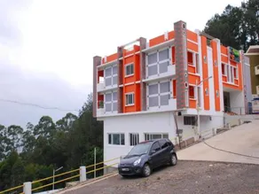 Vihal Estancia Holiday Inn - Image 3