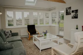 Remarkable 3-bed House in Easton-on-the-hill - Image 4