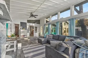 Lubinberry Lakeside Waterfront Home Hot Tub Boat Slip Jet Ski Lift - Image 3